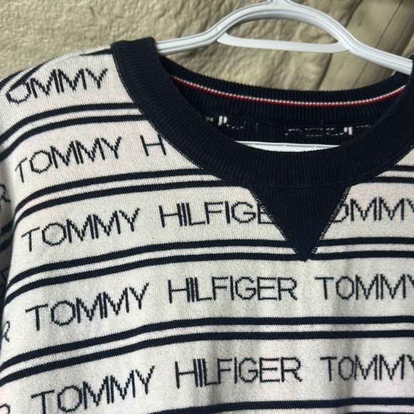 Tommy Hilfiger Black and White Sweater - Picture 2 of 3